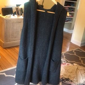 Sweater vest that beautifully hits mid thigh